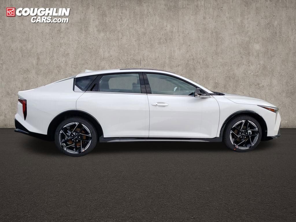 New 2026 Kia K4 GT-Line image 9