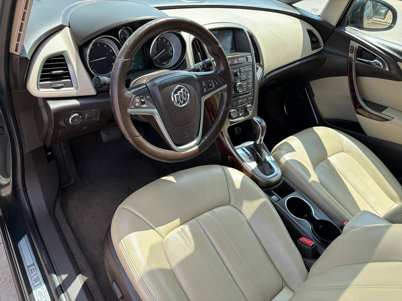 Used 2015 Buick Verano Leather FWD image 10