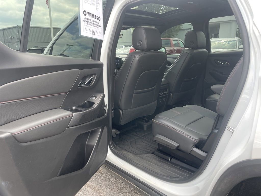 Used 2023 Chevrolet Traverse RS w/ LPO, Floor Liner Package image 32