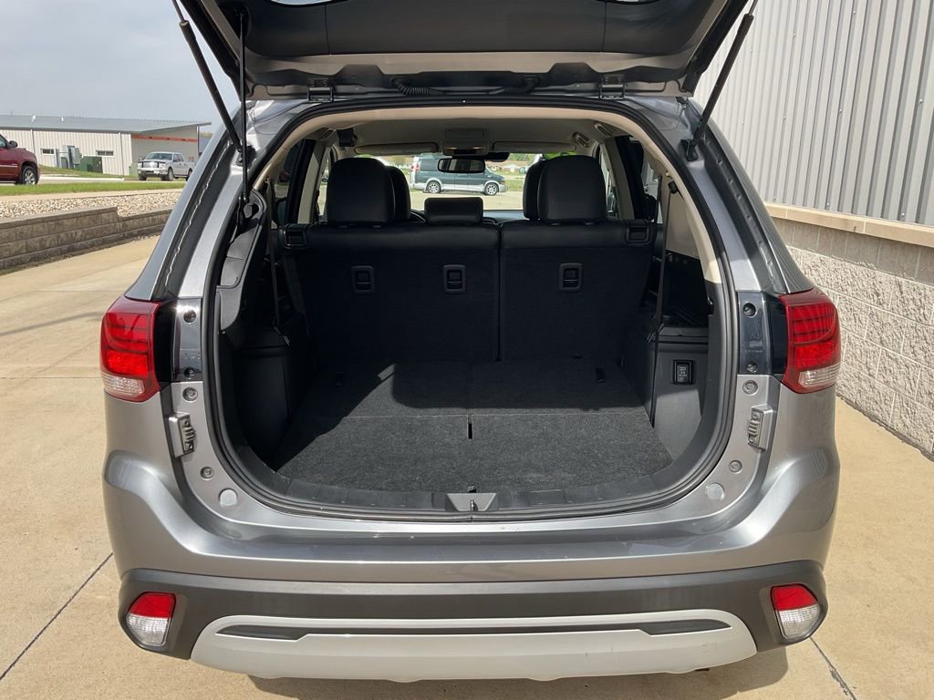 Used 2020 Mitsubishi Outlander SEL image 18