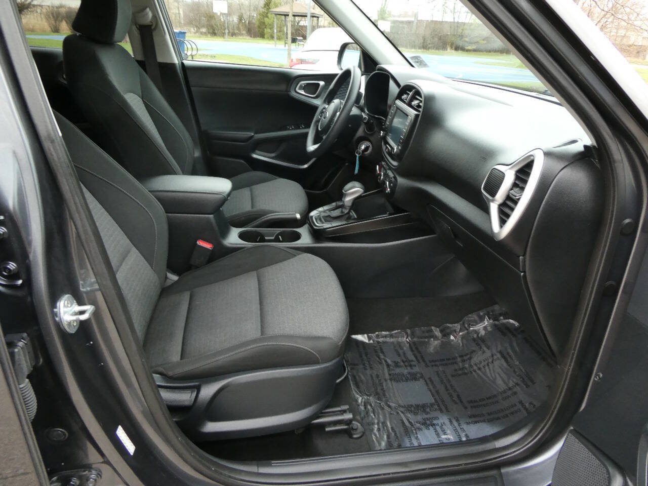 Used 2021 Kia Soul S FWD image 25