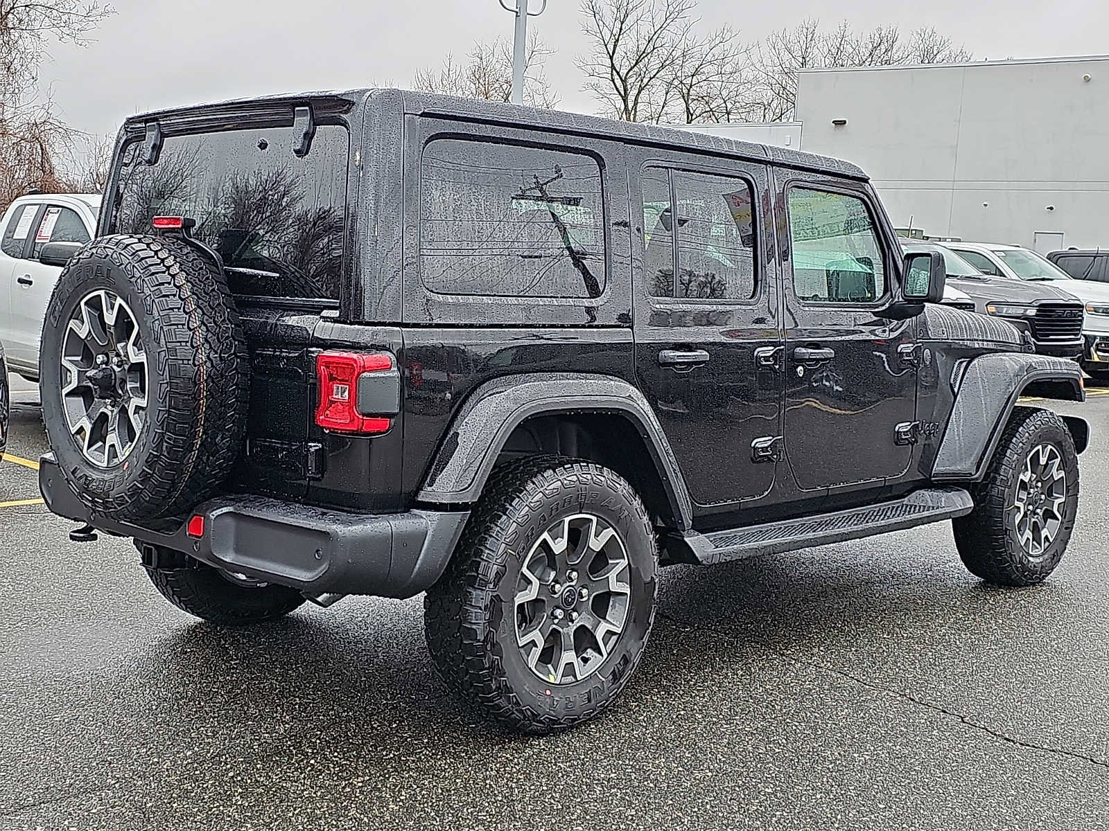 New 2026 Jeep Wrangler Unlimited Sahara AWD/4WD image 4