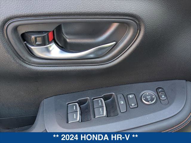 Used 2024 Honda HR-V Sport image 11