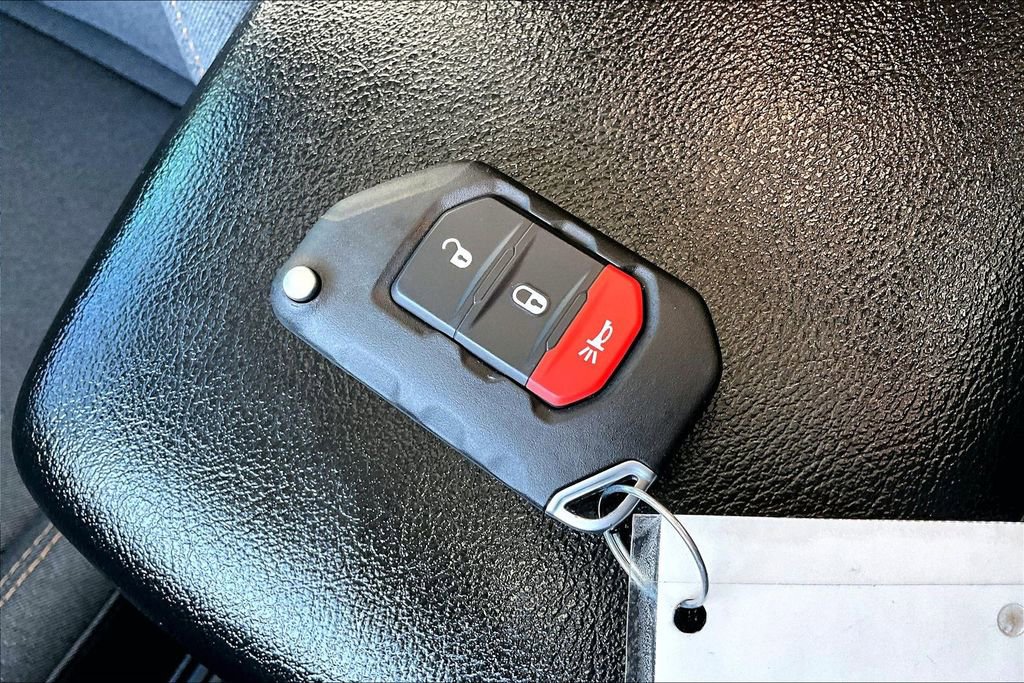 Used 2024 Jeep Wrangler Unlimited image 26