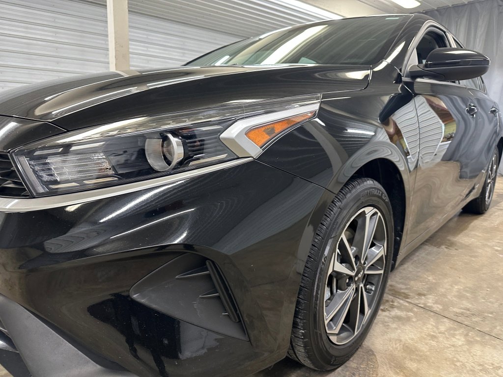 Used 2024 Kia Forte LXS image 27