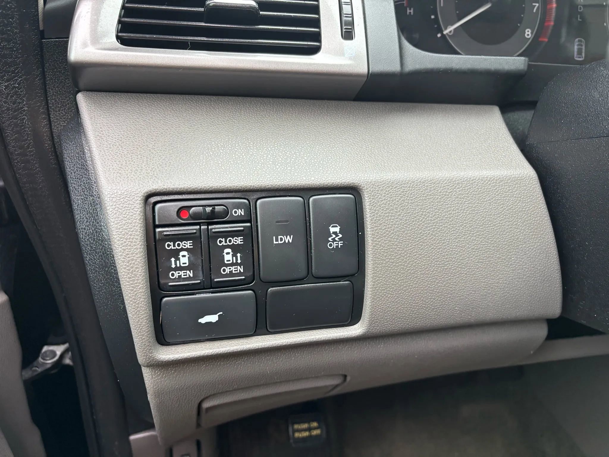 Used 2017 Honda Odyssey EX-L image 28