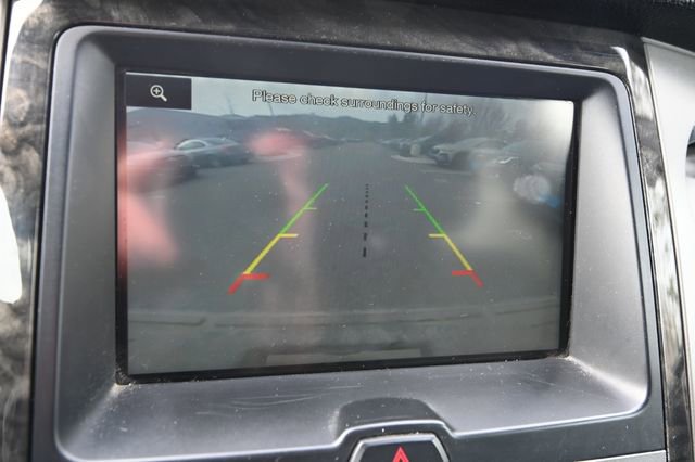 Used 2015 Ford Expedition Limited w/ Equipment Group 301A AWD/4WD image 11