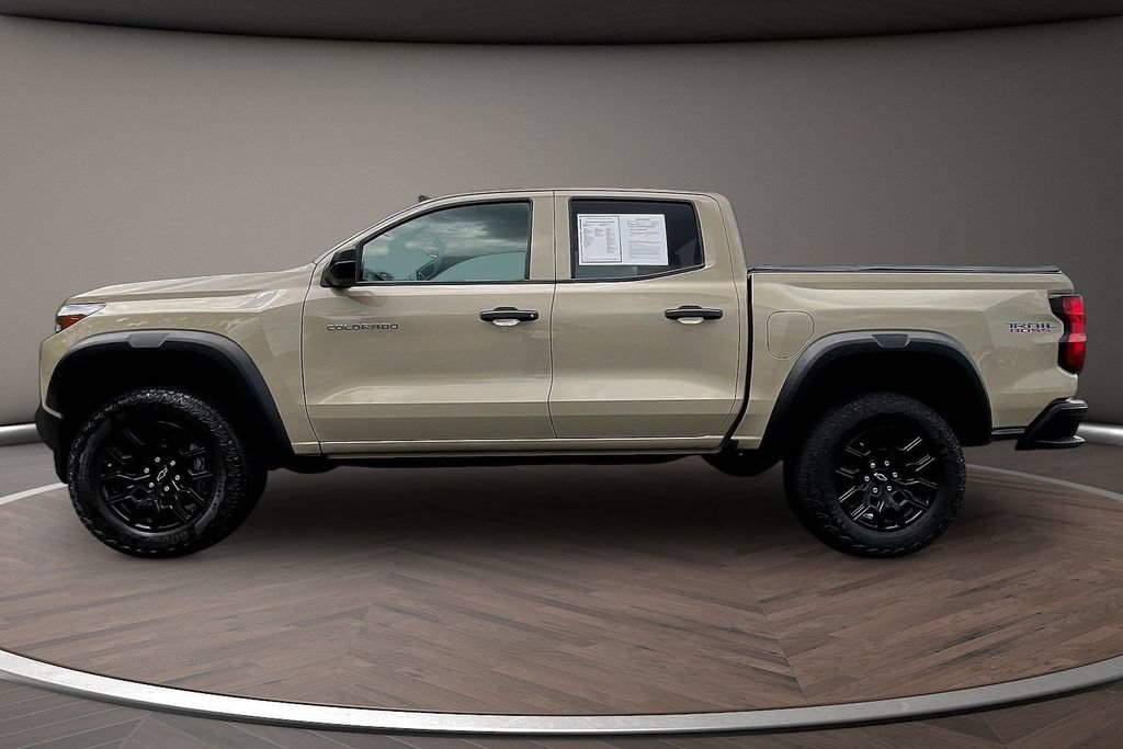 Used 2024 Chevrolet Colorado Trail Boss AWD/4WD image 8