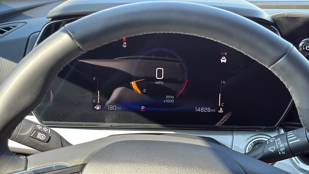 Used 2025 Chevrolet Trax LT w/ Driver Confidence Package FWD image 20