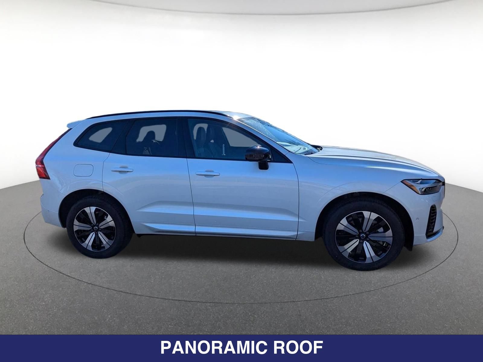 New 2025 Volvo XC60 T8 Plus w/ Protection Package Premier AWD/4WD image 3