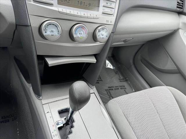 Used 2011 Toyota Camry LE FWD image 14