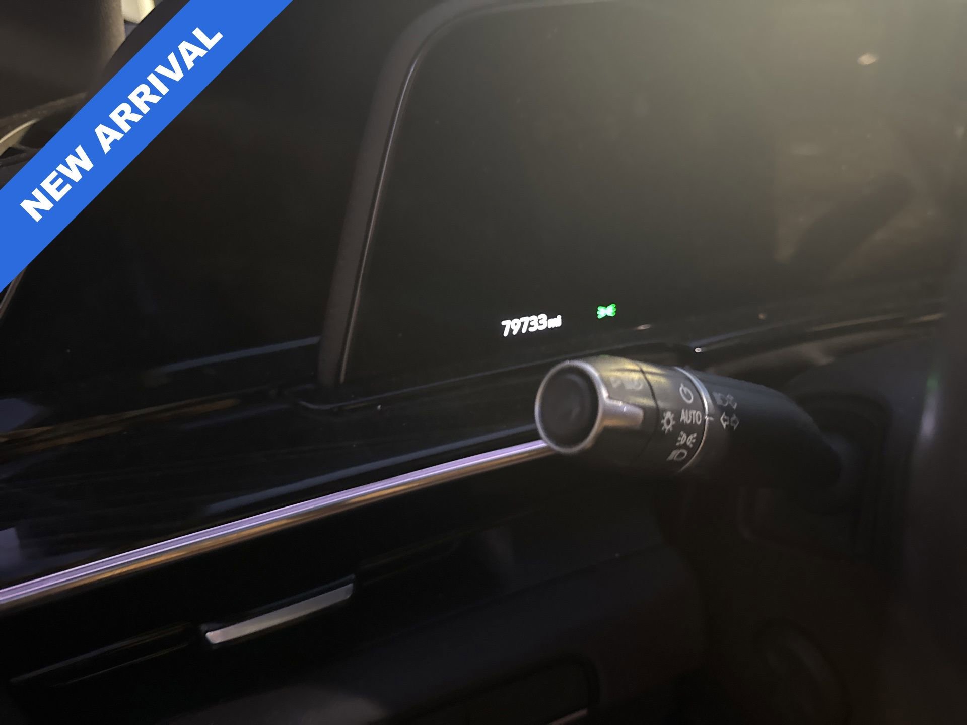 Used 2022 Cadillac Escalade ESV Premium Luxury image 6