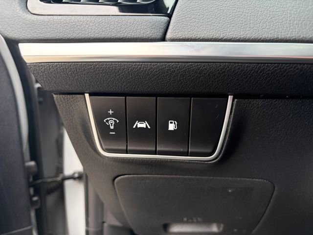 Used 2023 Kia Stinger GT-Line w/ Sun & Sound Package image 25