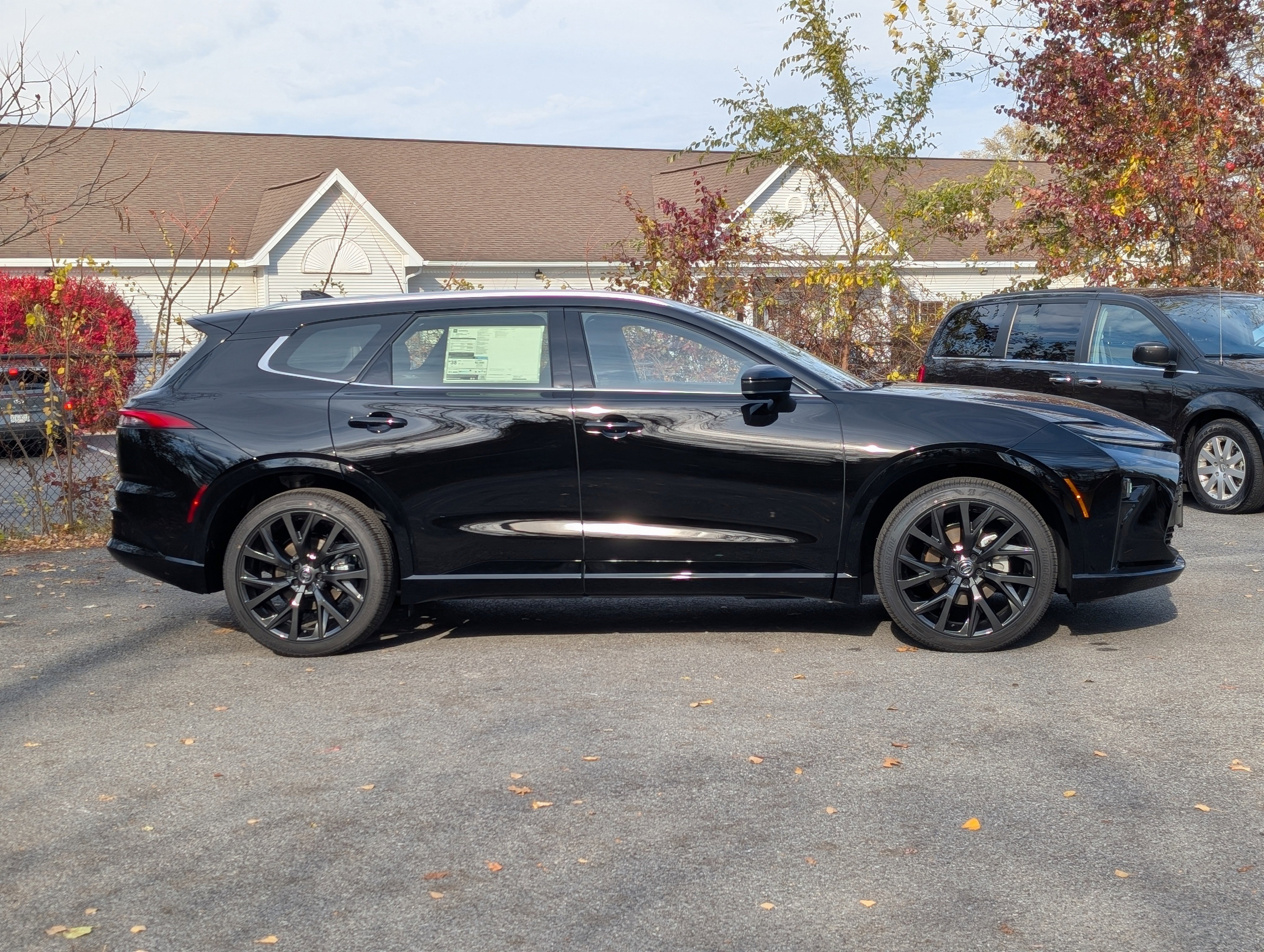 New 2025 Toyota Crown Signia image 13