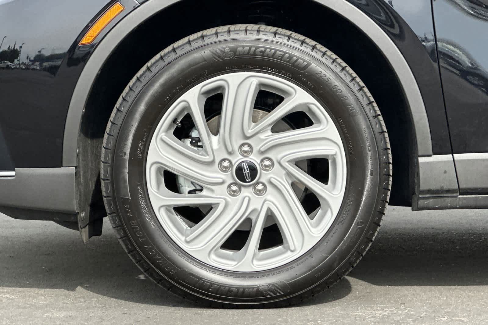 Used 2025 Lincoln Corsair FWD image 27