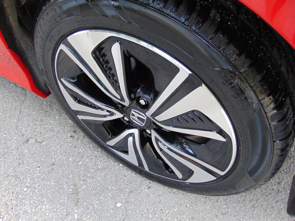 Used 2018 Honda Civic EX-L image 5
