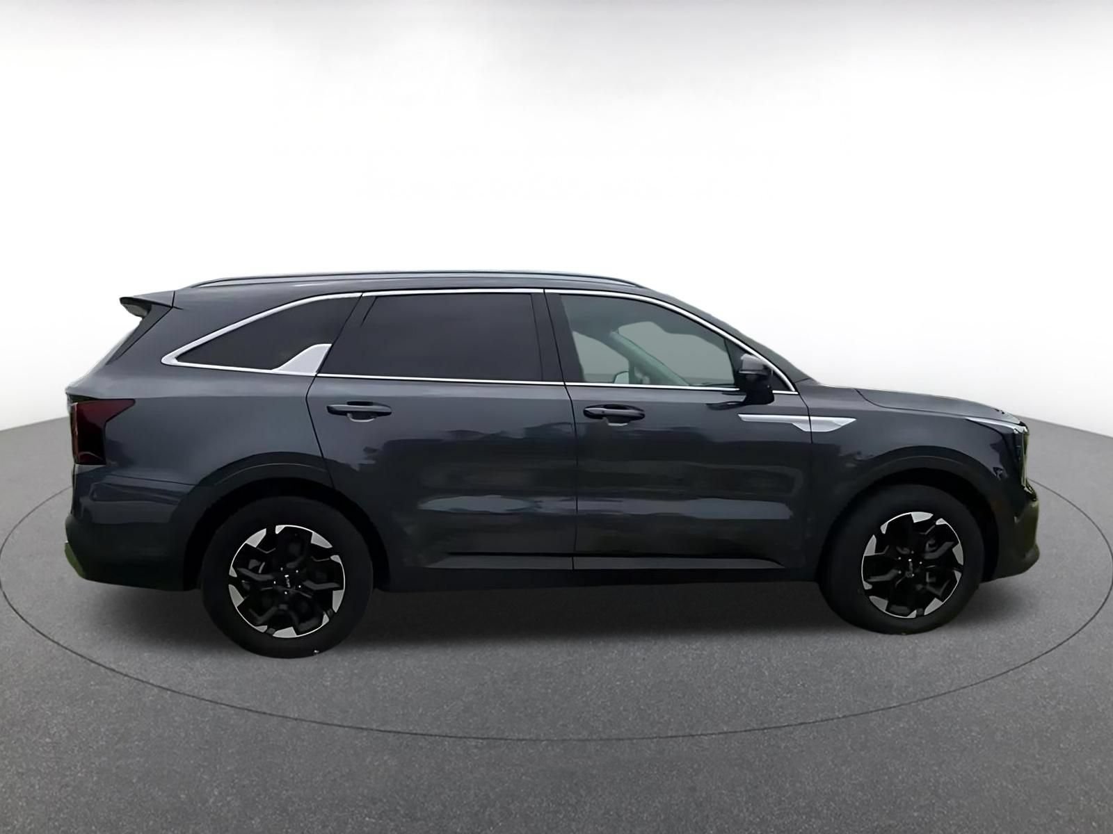 Used 2024 Kia Sorento S FWD image 16