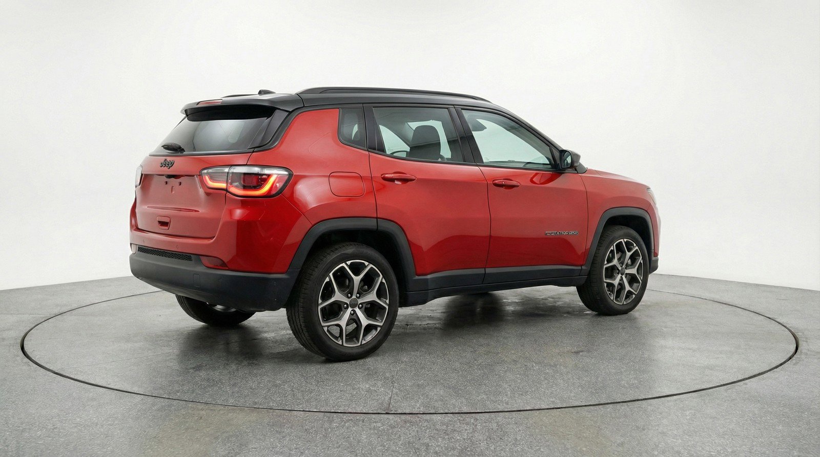 Used 2025 Jeep Compass Limited image 9