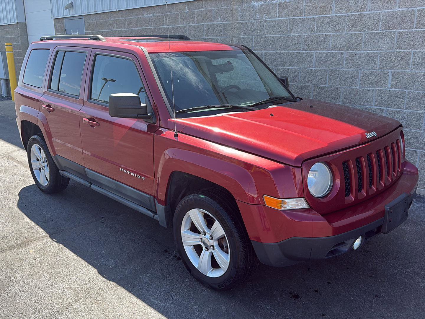 Used 2011 Jeep Patriot Latitude image 2