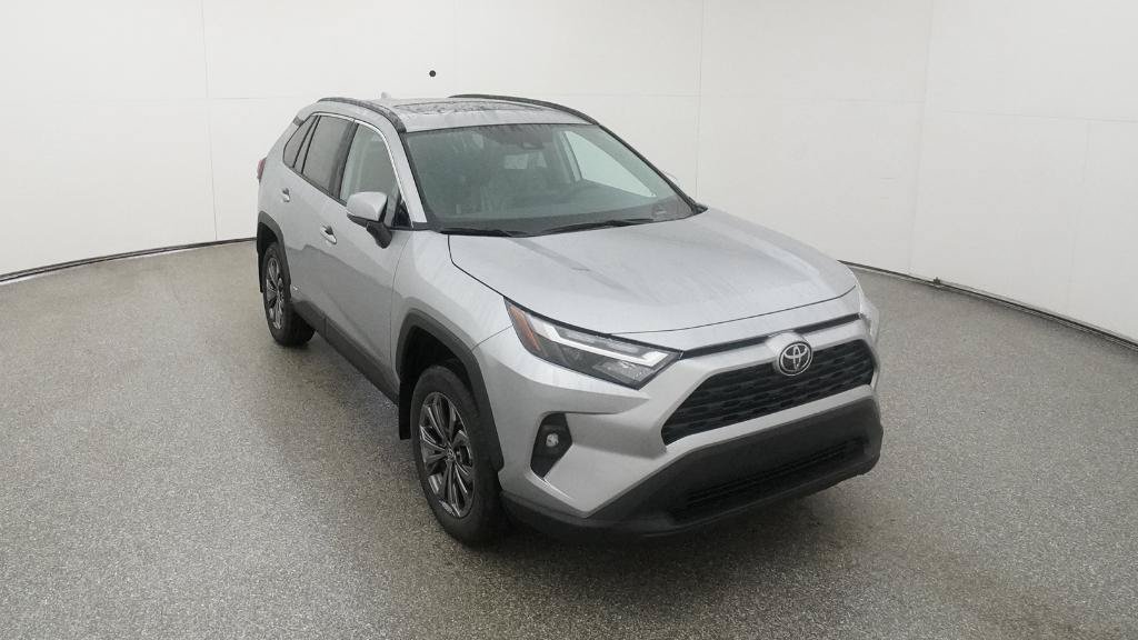 New 2025 Toyota RAV4 XLE Premium w/ Weather Package AWD/4WD image 17