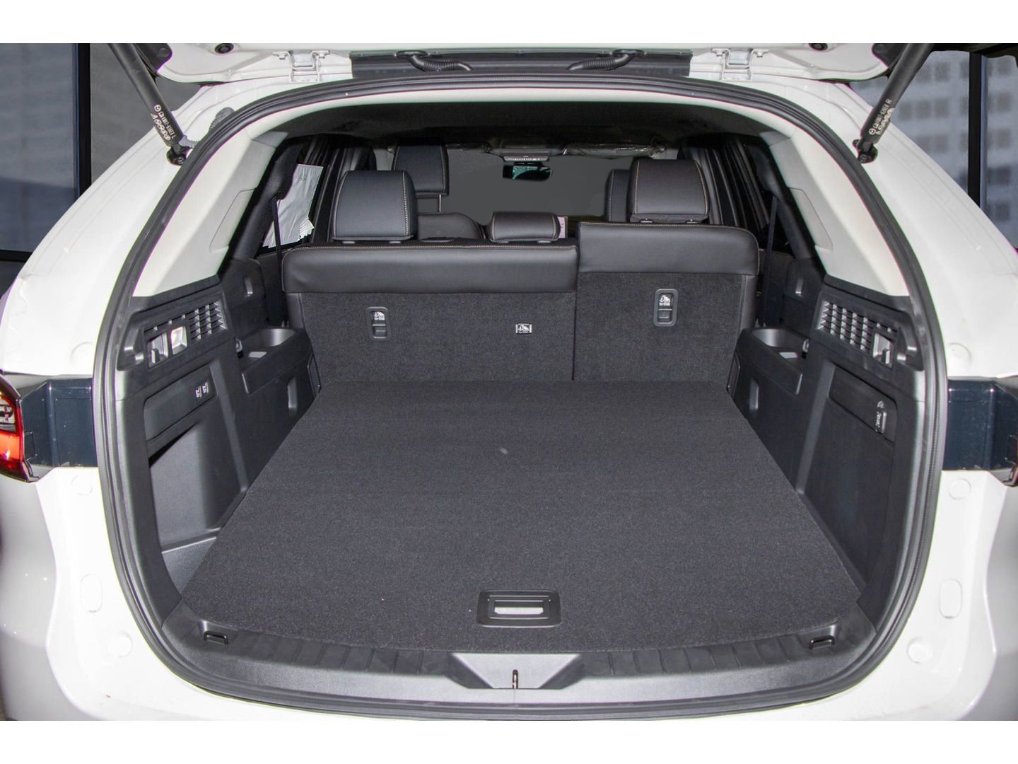 New 2025 MAZDA CX-70 3.3 Turbo w/ Premium Package image 17