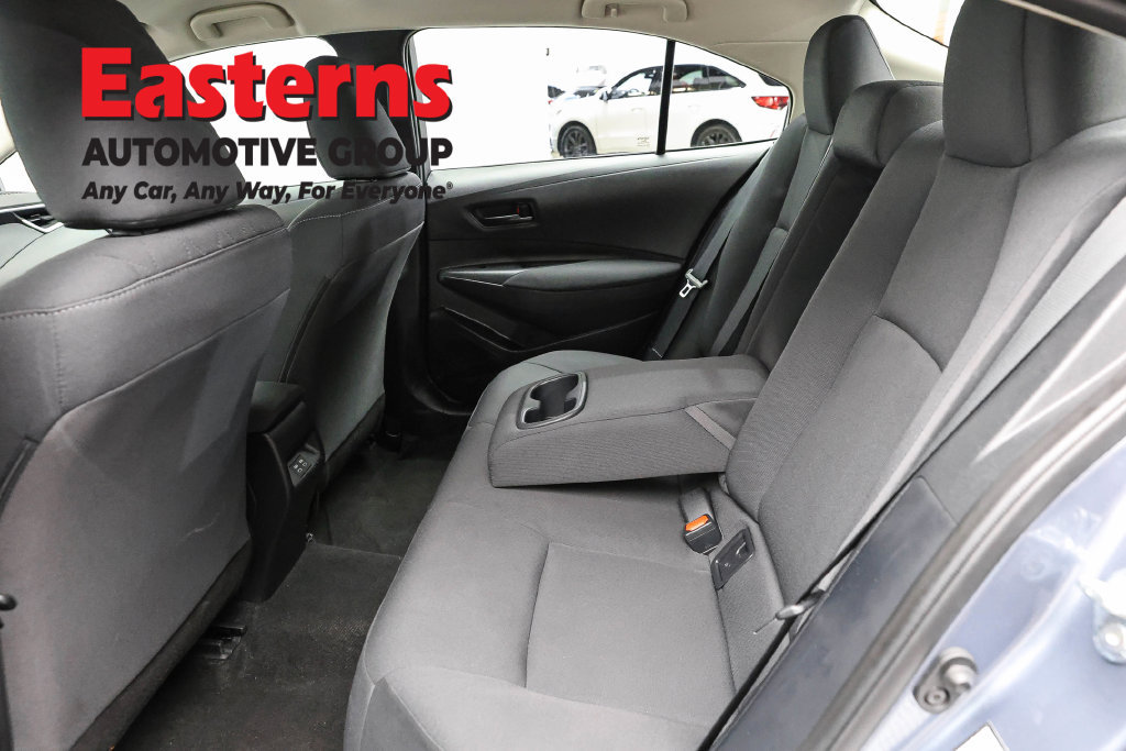 Used 2025 Toyota Corolla LE FWD image 23