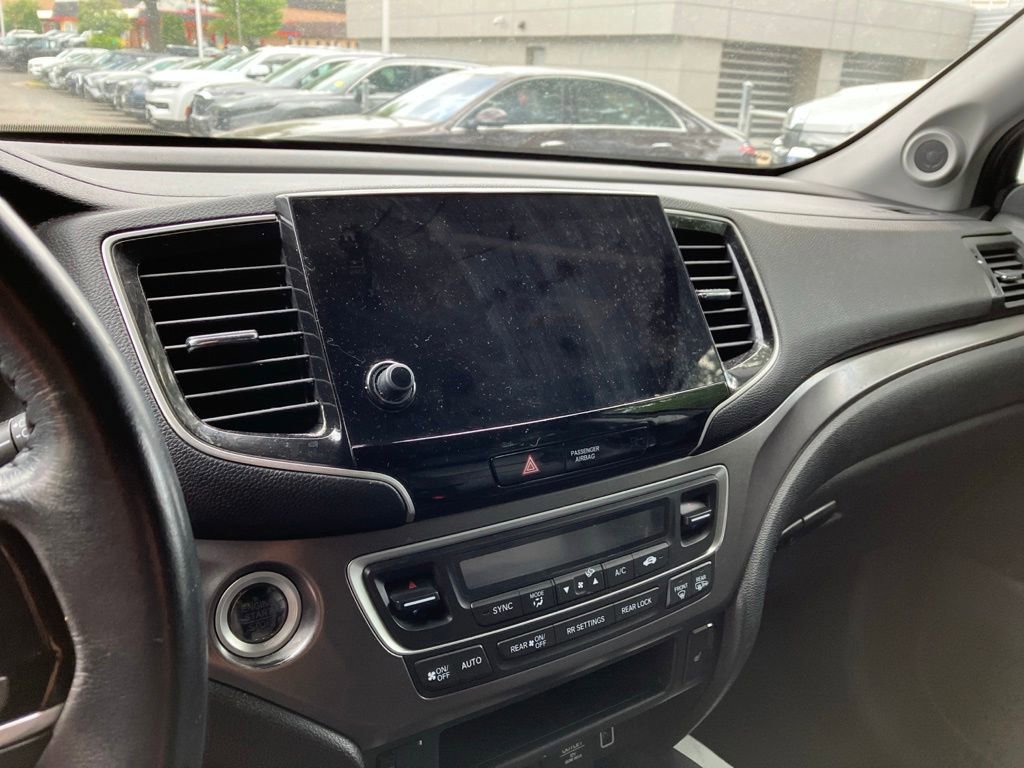 Used 2021 Honda Pilot Special Edition image 11