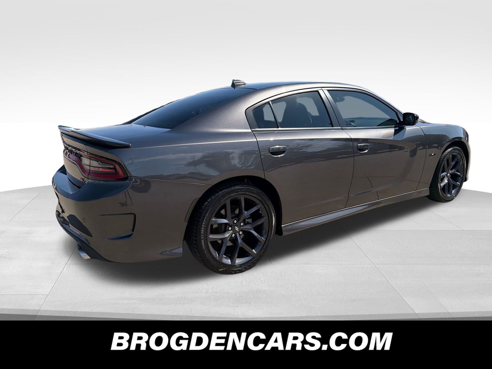 Used 2023 Dodge Charger R/T w/ Blacktop Package RWD image 3