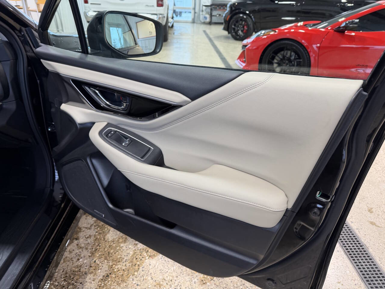 Used 2023 Subaru Legacy Limited image 5