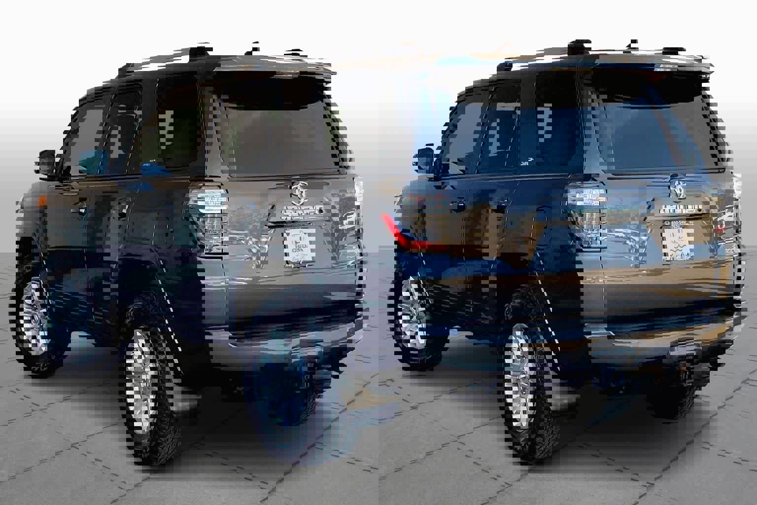 Used 2019 Toyota 4Runner SR5 Premium image 11