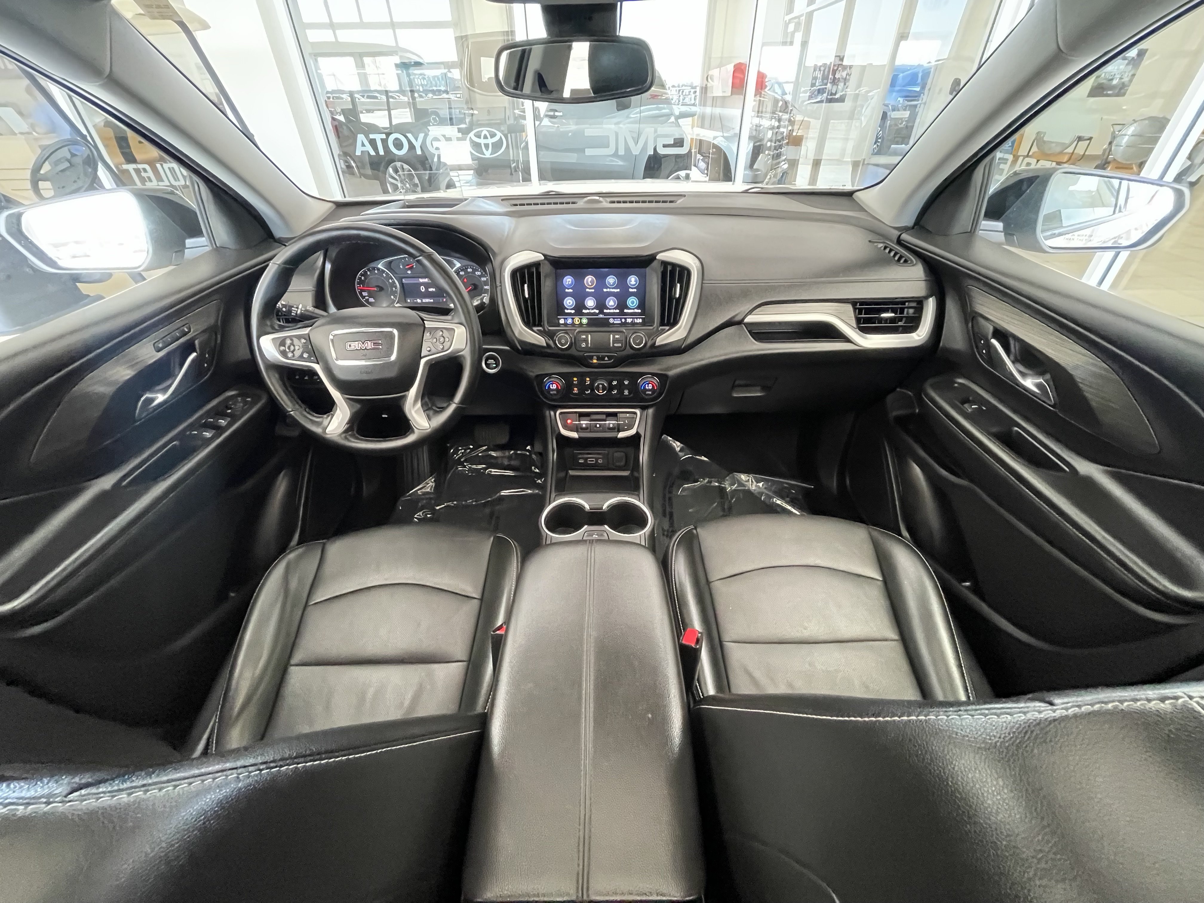Certified 2024 GMC Terrain SLT w/ Tech Package FWD image 11