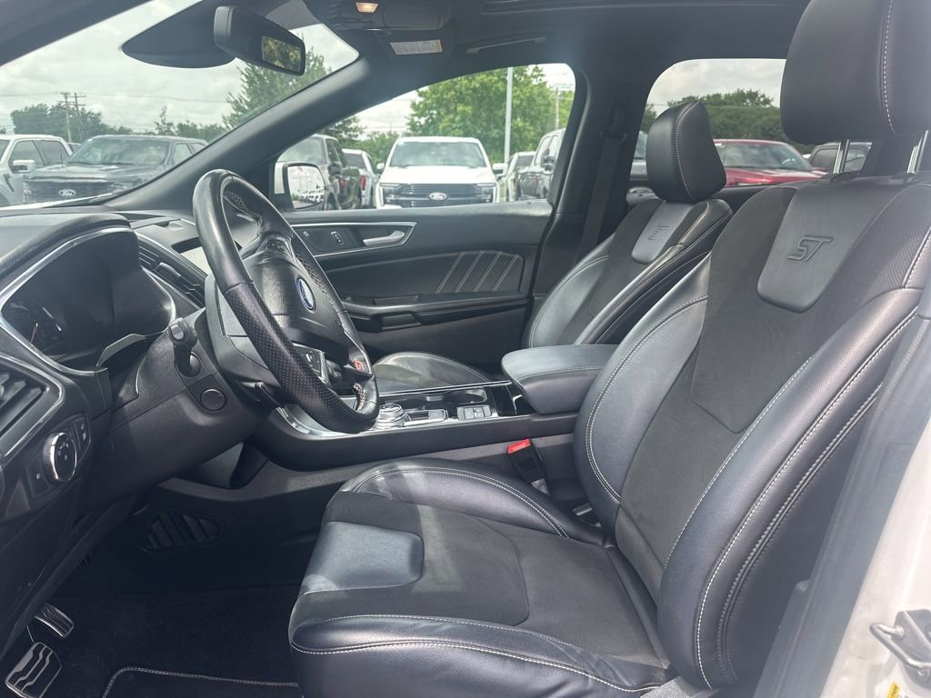 Used 2020 Ford Edge ST w/ Equipment Group 401A AWD/4WD image 11