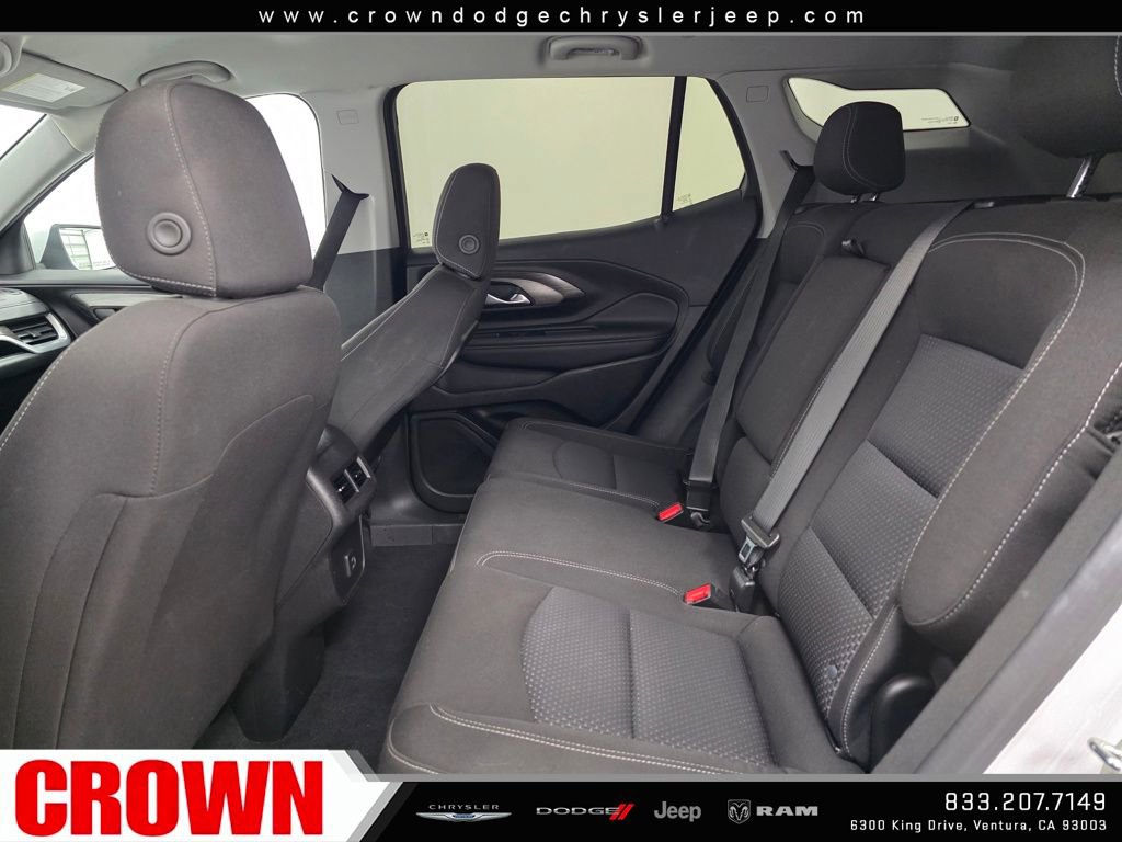Used 2024 GMC Terrain SLE image 17