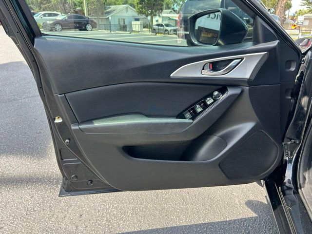 Used 2018 MAZDA MAZDA3 Sport w/ Preferred Equipment Package image 12