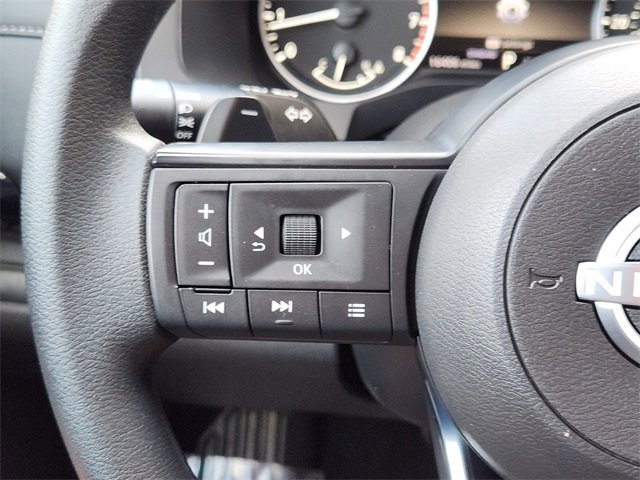 Used 2025 Nissan Pathfinder S FWD image 27