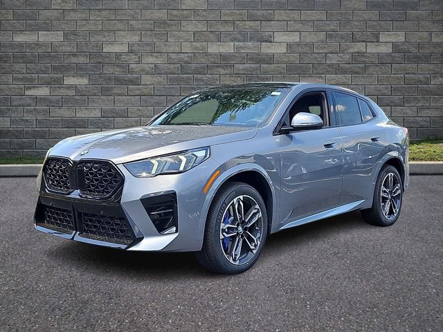 New 2026 BMW X2 xDrive28i w/ Technology Package AWD/4WD image 3