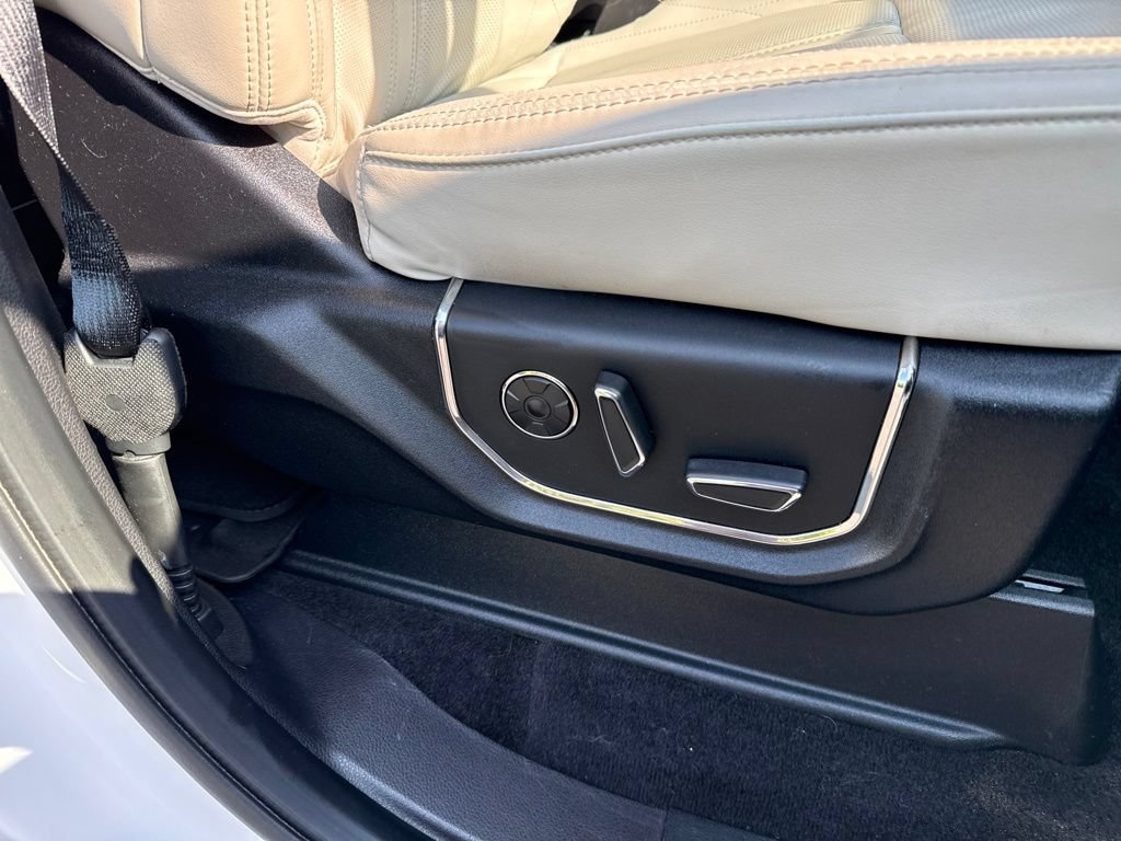 Used 2019 Ford Expedition Platinum AWD/4WD image 12