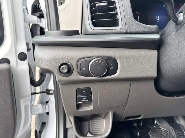 New 2026 Ford Transit 250 148 Medium Roof RWD image 25