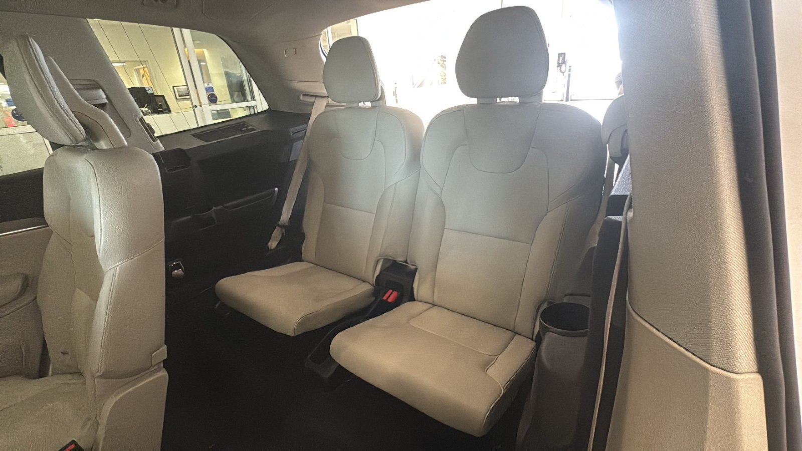 Used 2024 Volvo XC90 B6 Plus w/ Protection Package Premier AWD/4WD image 29