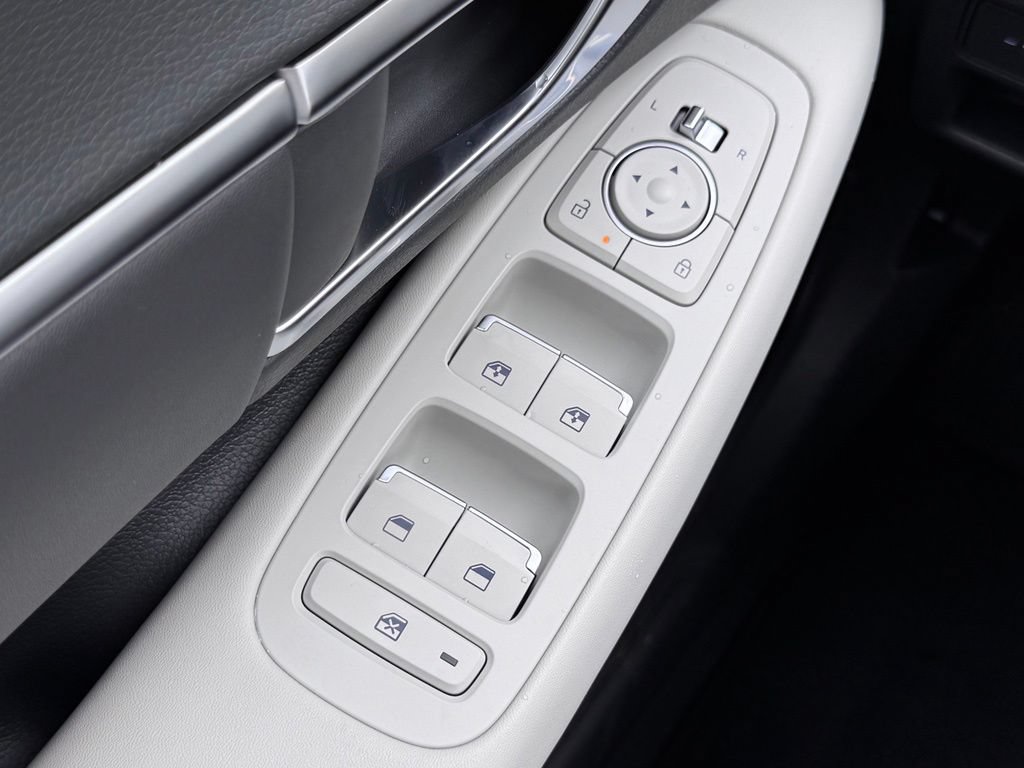 New 2026 Hyundai Sonata SEL FWD image 24