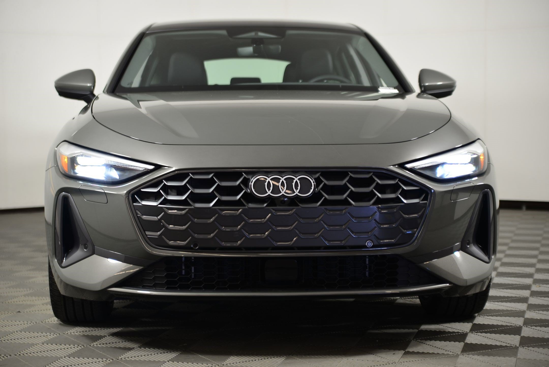 Used 2025 Audi A5 2.0T Premium w/ Convenience Package AWD/4WD image 5