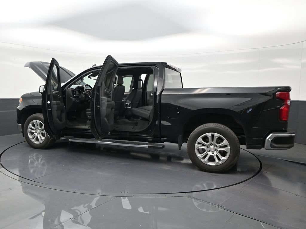 Used 2024 Chevrolet Silverado 1500 LTZ RWD image 31