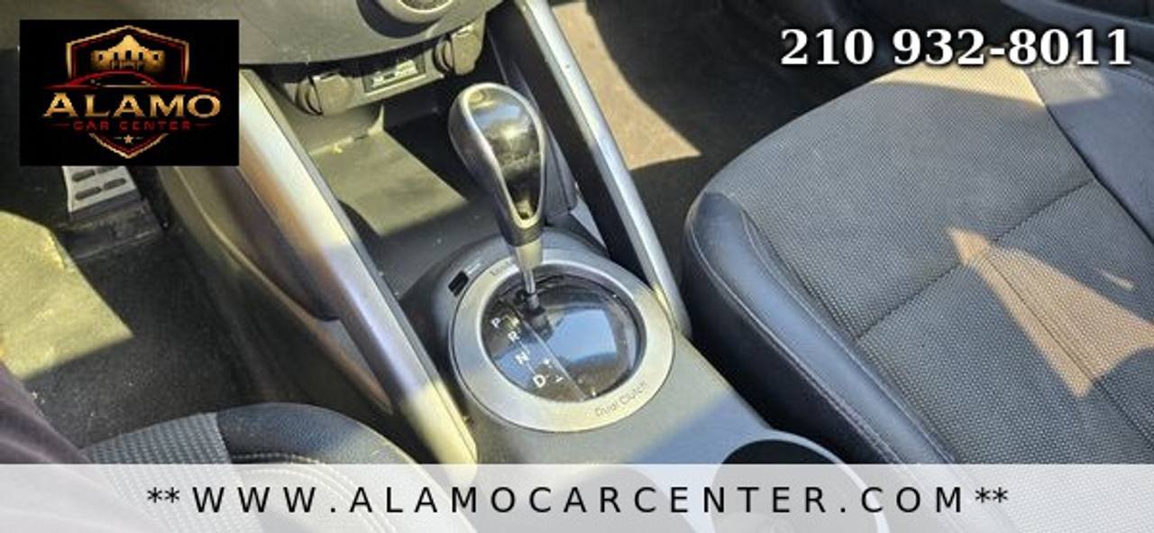 Used 2013 Hyundai Veloster w/ Style Pkg FWD image 38