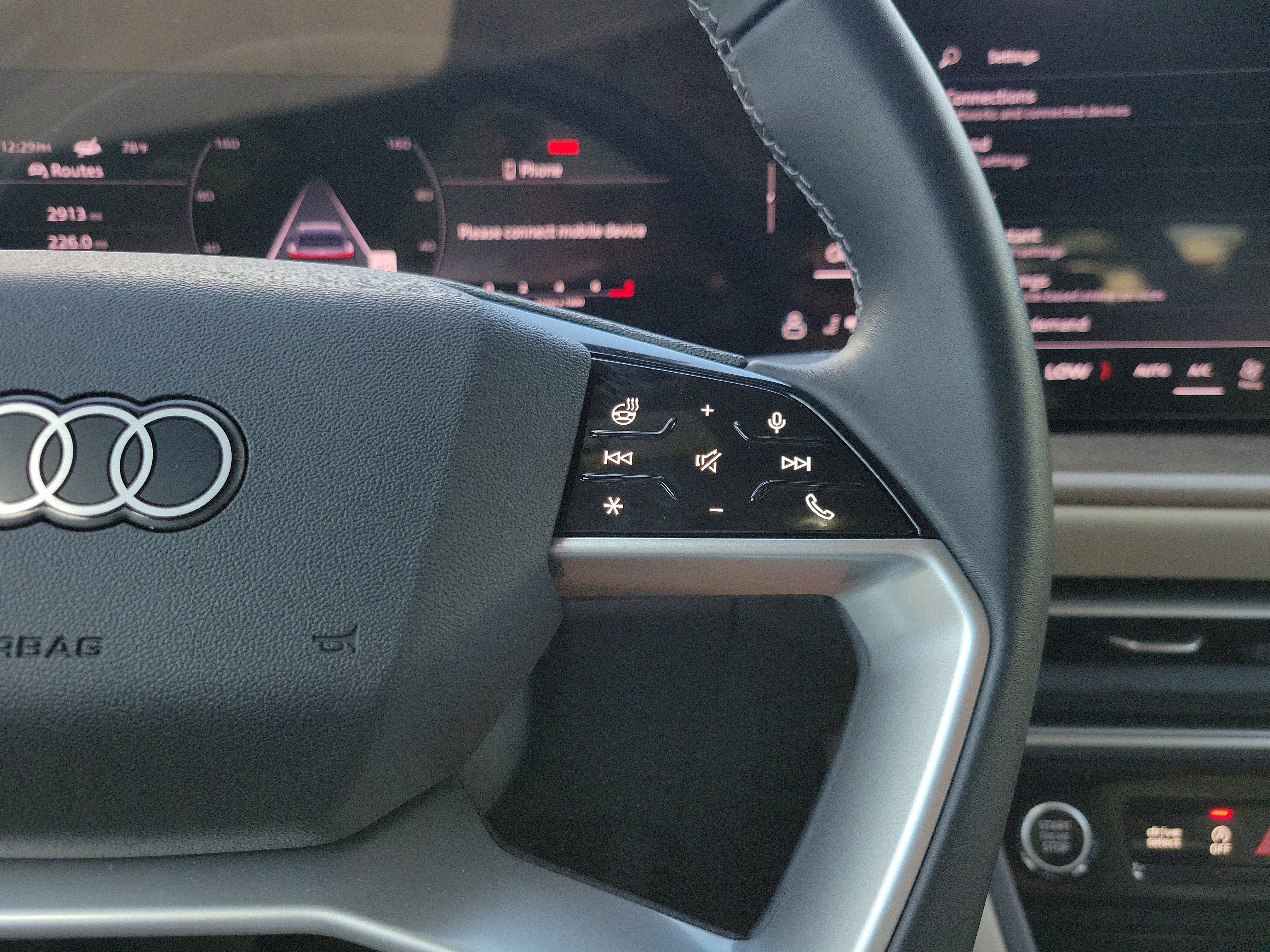 Used 2025 Audi Q5 Premium Plus w/ Premium Plus image 30