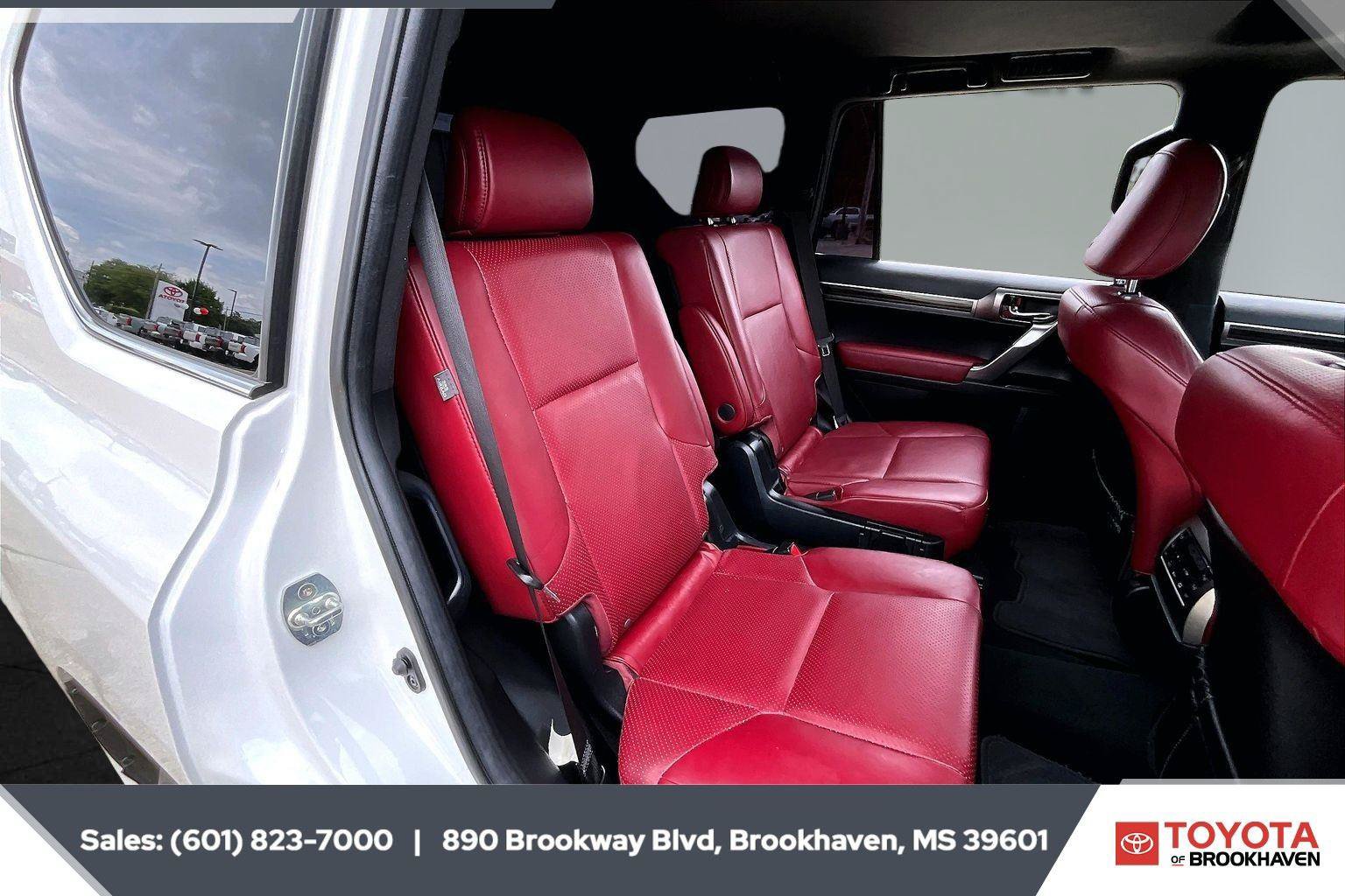 Used 2023 Lexus GX 460 Luxury w/ Sport Design Package AWD/4WD image 22