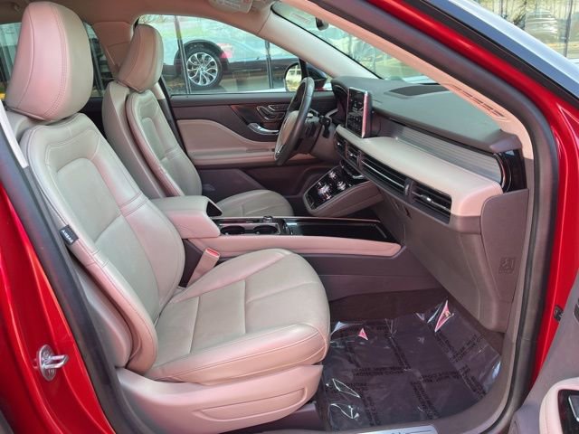 Used 2021 Lincoln Corsair AWD w/ Premium Package image 21
