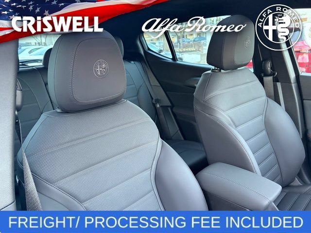 New 2026 Alfa Romeo Tonale w/ Black Premium Package AWD/4WD image 39