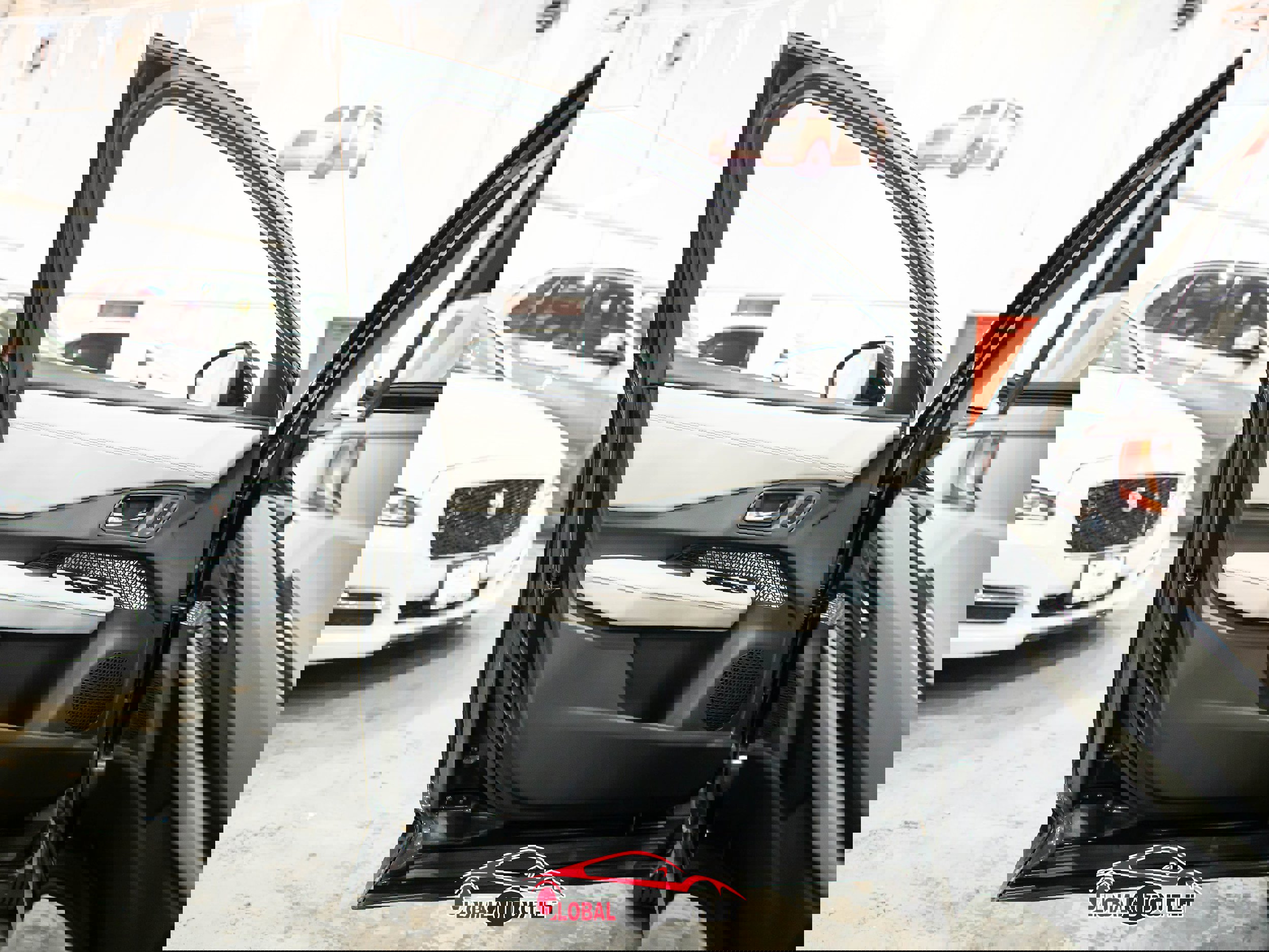 Used 2023 Nissan Ariya FWD image 39