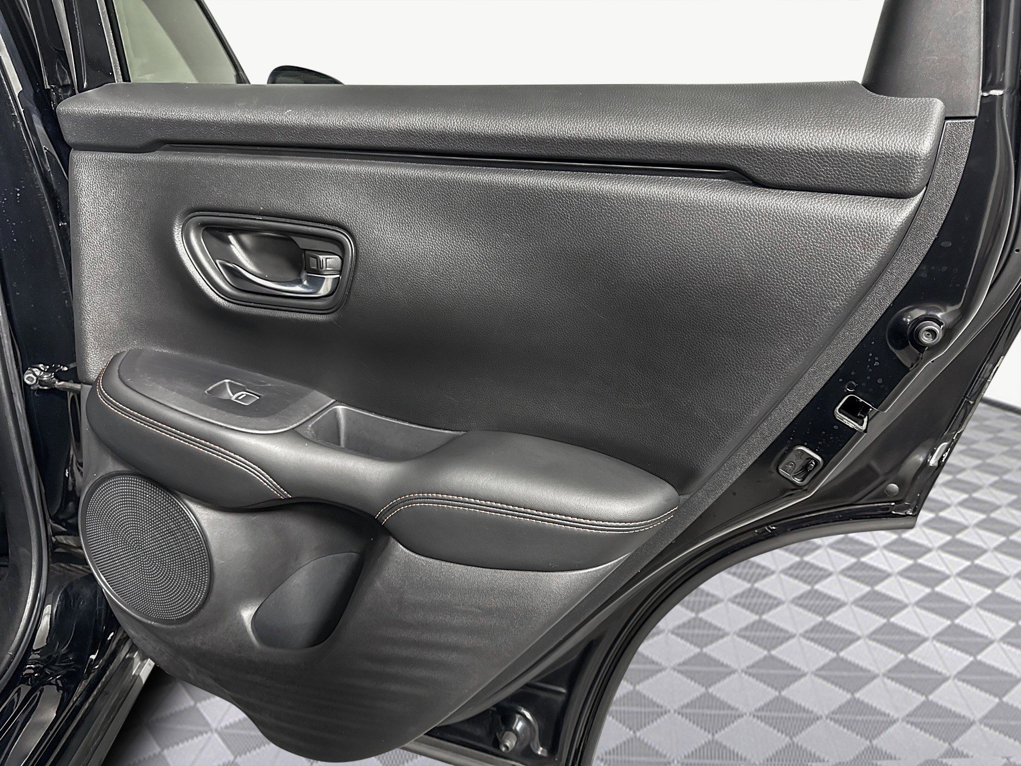 Used 2023 Honda HR-V Sport image 28