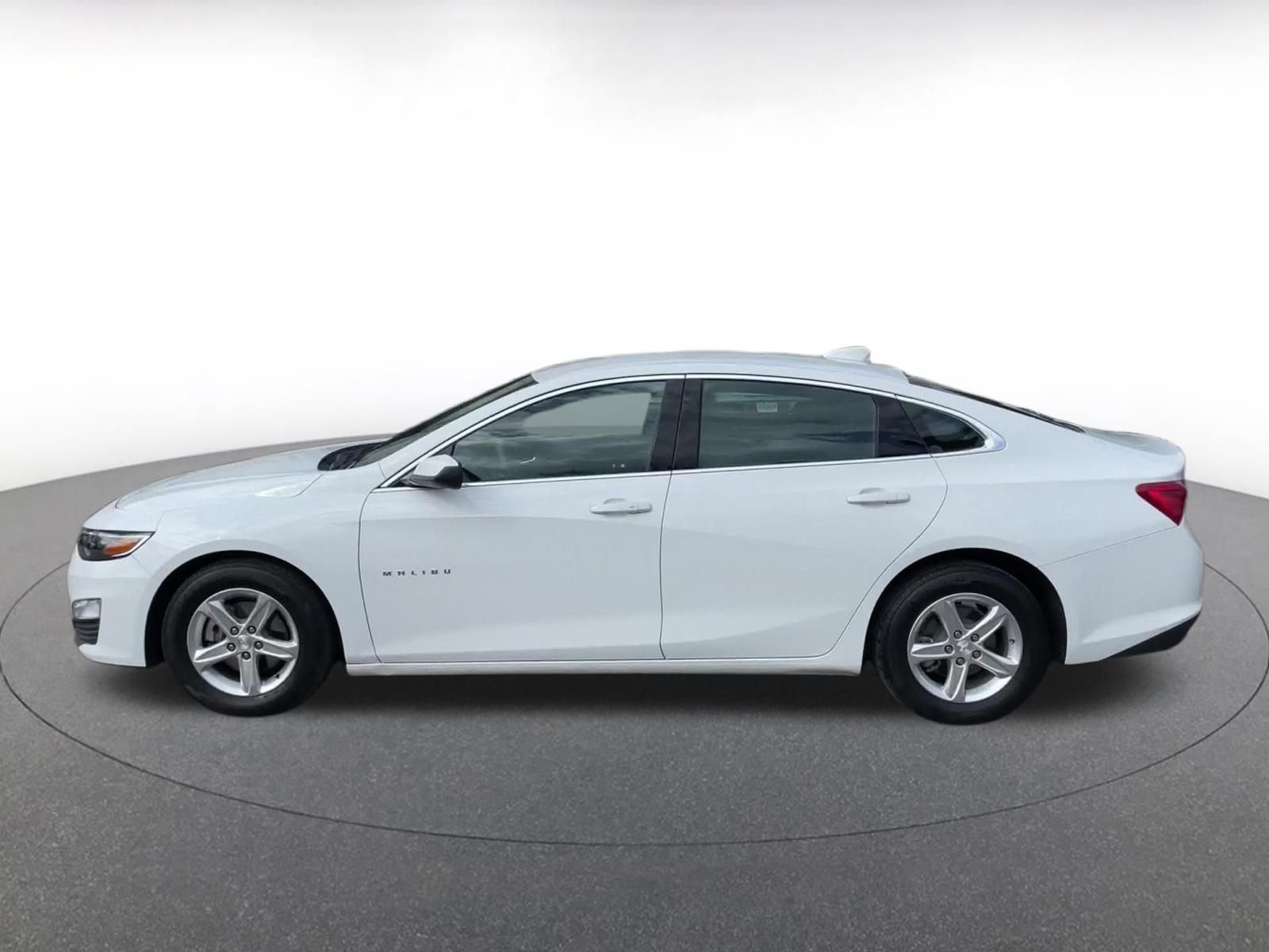 Used 2024 Chevrolet Malibu LT FWD image 8